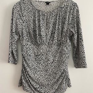Ann Taylor White & Black Print 3/4 Sleeve Knit Top - MP